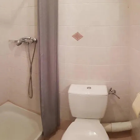 T1 Vue Bord De Аяччо